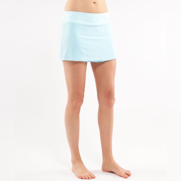 LULULEMON Run: Chase Me Skirt in Aquamarine Sz. 8 - Picture 4 of 9